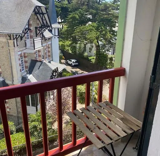 아파트 Refait A Neuf, Idealement Situe